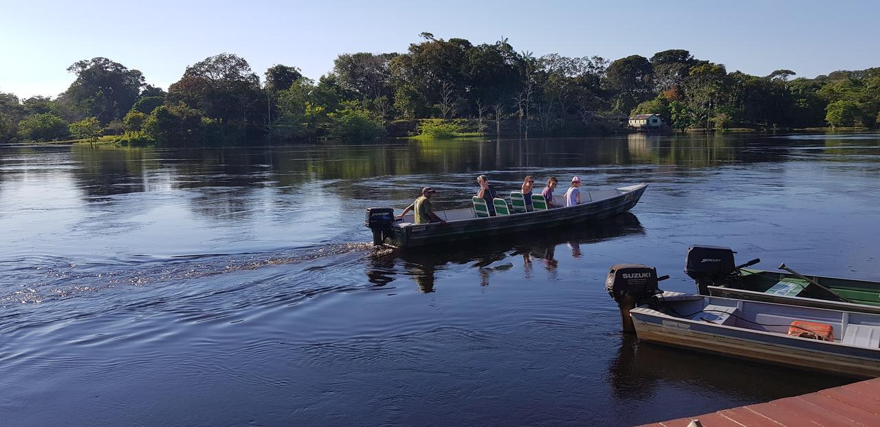 Amazon Arowana Lodge Careiro Buitenkant foto