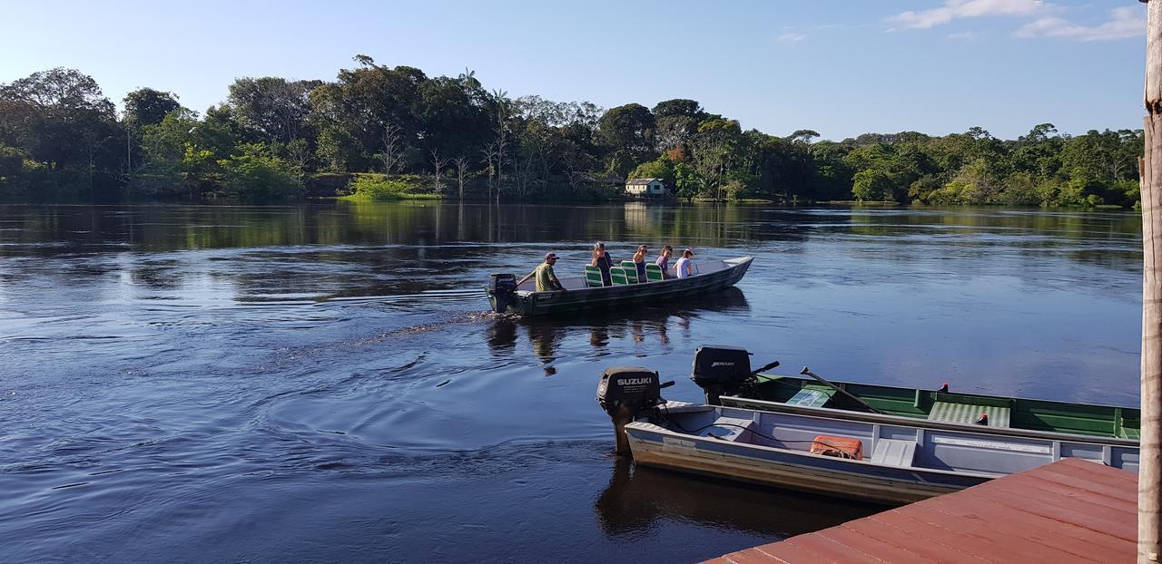 Amazon Arowana Lodge Careiro Buitenkant foto